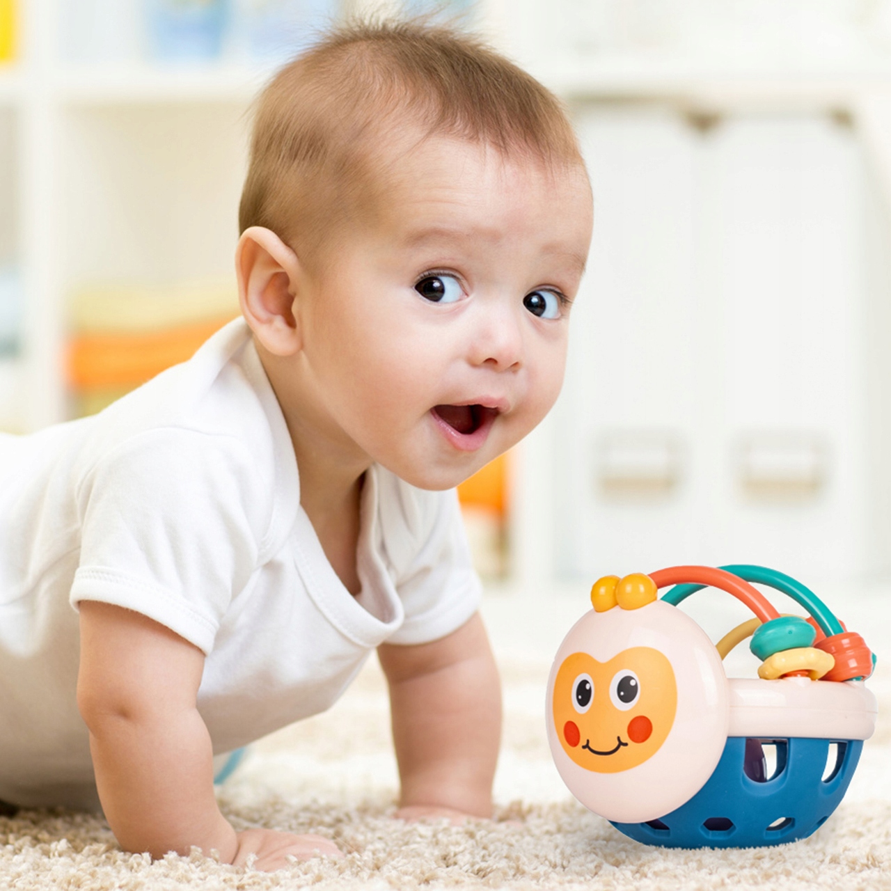 БРЯЗКАЛО БДЖІЛКА ДИТЯЧА ІГРАШКА ДИТЯЧА КОВЗКА НАМИСТИНИ Мінімальний вік дитини 0